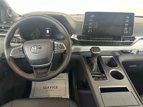 Used 2024 Toyota Sienna XSE w/ XSE Plus Package AWD/4WD image 20