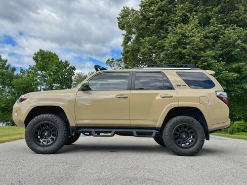 Used 2016 Toyota 4Runner TRD Pro AWD/4WD image 51