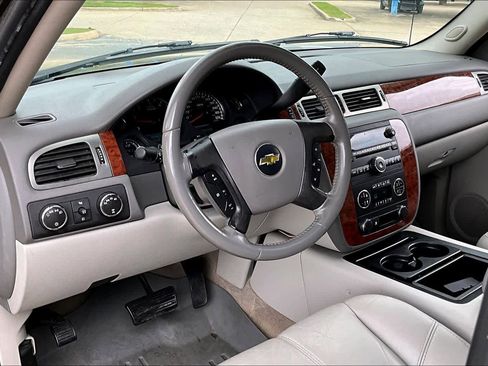 Used 2007 Chevrolet Avalanche LT w/ LT Preferred Equipment Group image 17