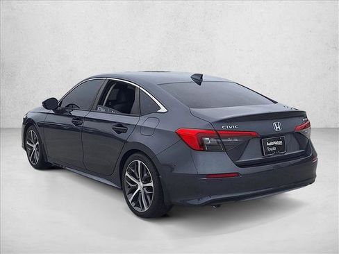 Used 2022 Honda Civic Touring image 7
