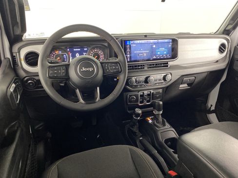 Used 2024 Jeep Wrangler Unlimited Sport AWD/4WD image 35