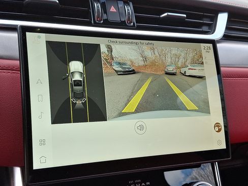 Certified 2024 Jaguar XF R-Dynamic SE image 13