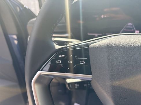 Used 2025 Audi Q5 Premium w/ Convenience Package image 23