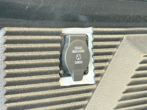 Certified 2025 RAM 2500 Tradesman AWD/4WD image 7