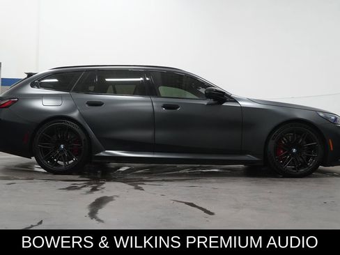 Used 2025 BMW M5 Touring image 7