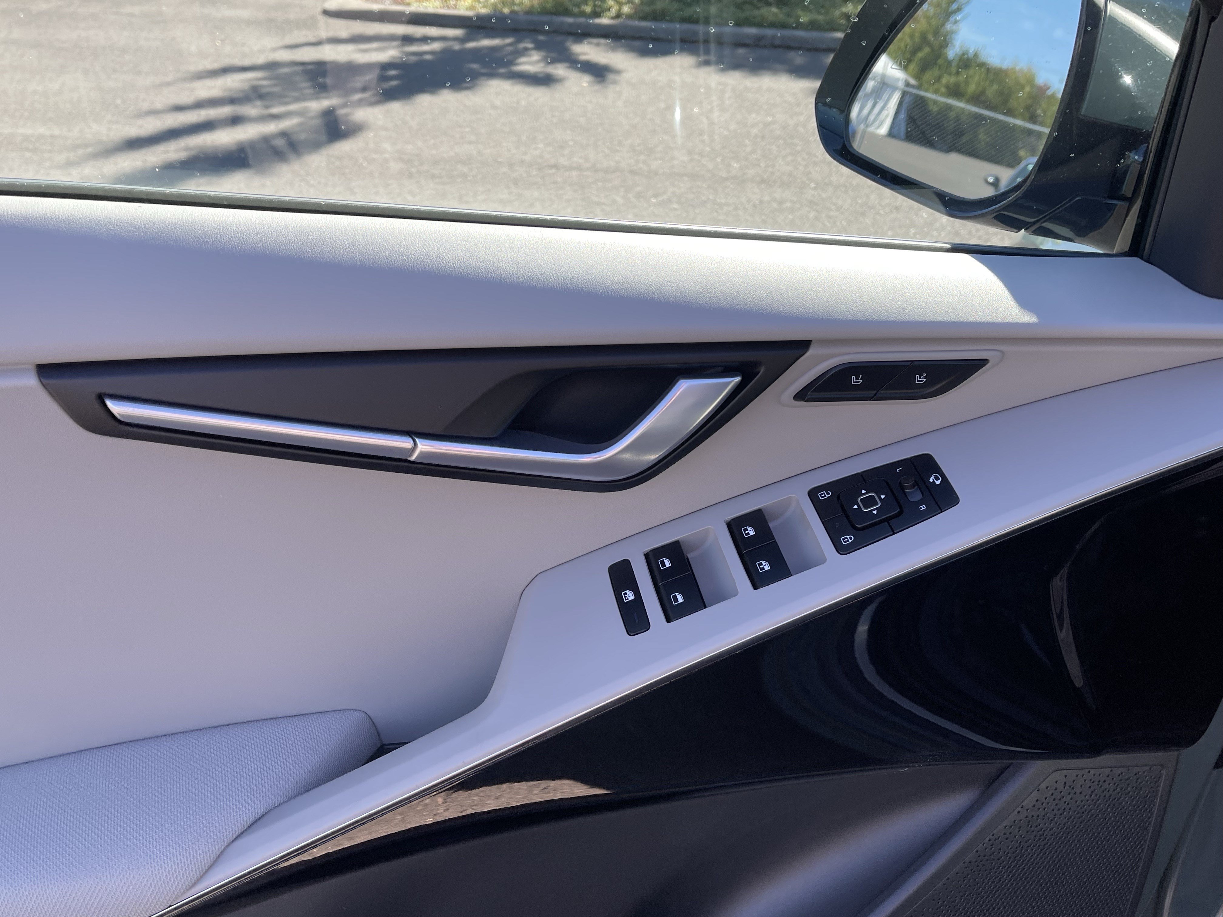 Used 2023 Kia Niro Wave FWD image 18