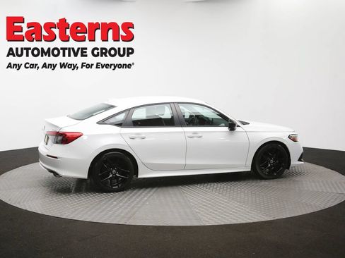 Used 2023 Honda Civic Sport image 40