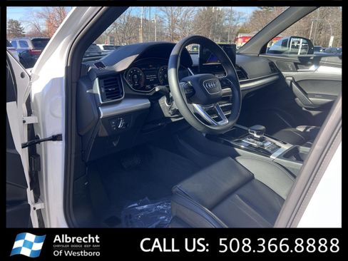 Used 2025 Audi Q5 2.0T Premium image 9