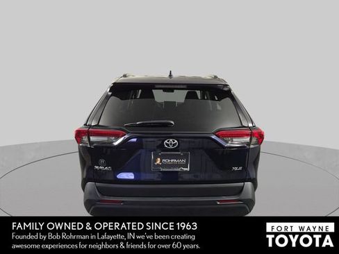 Used 2025 Toyota RAV4 XLE FWD image 8