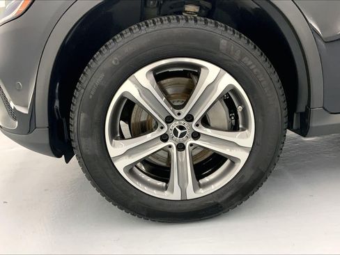 Certified 2022 Mercedes-Benz GLC 300 image 9