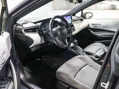 Certified 2023 Toyota Corolla SE w/ SE Premium Package image 19