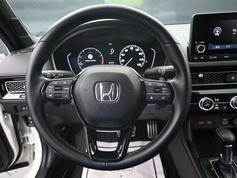 Used 2023 Honda Civic Sport image 19