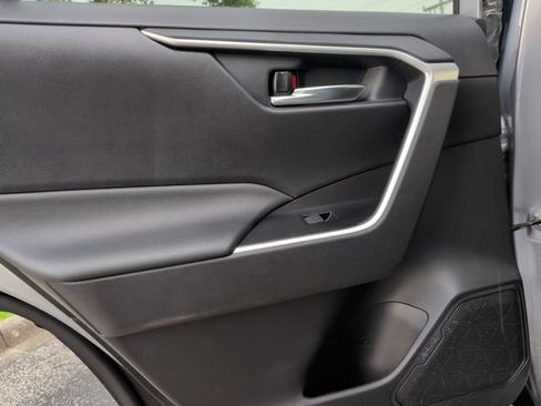Used 2022 Toyota RAV4 XLE Premium FWD image 30