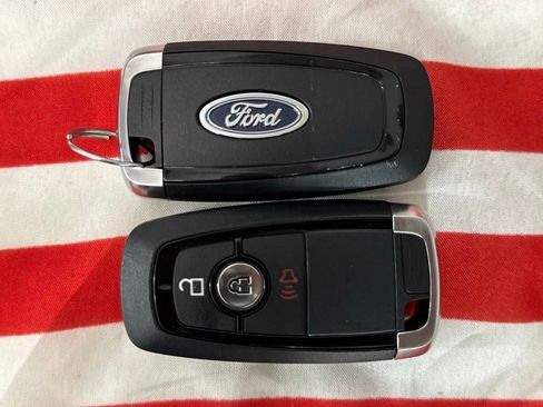 New 2025 Ford Maverick XLT FWD image 33