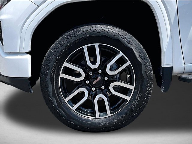 Certified 2023 GMC Sierra 1500 AT4 w/ AT4 Premium Package AWD/4WD image 10