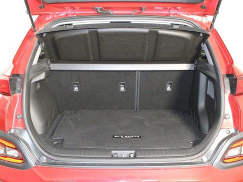 Used 2021 Hyundai Kona Limited w/ Cargo Package FWD image 17