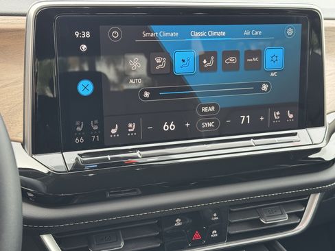 Used 2026 Volkswagen Atlas SE FWD image 25