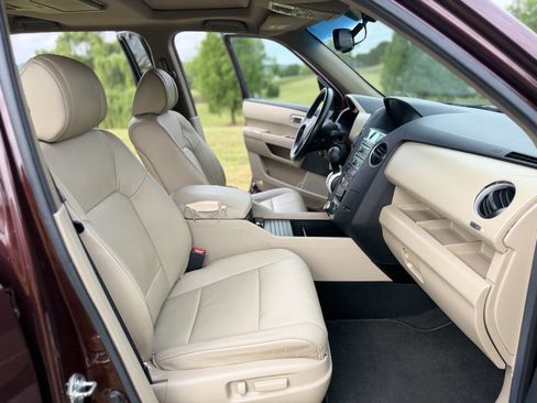 Used 2010 Honda Pilot Touring image 28