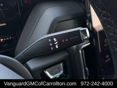 New 2026 GMC Yukon Denali w/ Denali Reserve Package AWD/4WD image 15