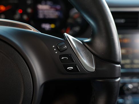 Used 2013 Porsche 911 Carrera 4 image 31
