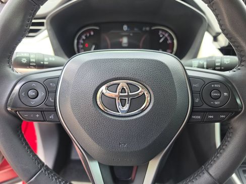 Used 2025 Toyota RAV4 XLE Premium AWD/4WD image 29