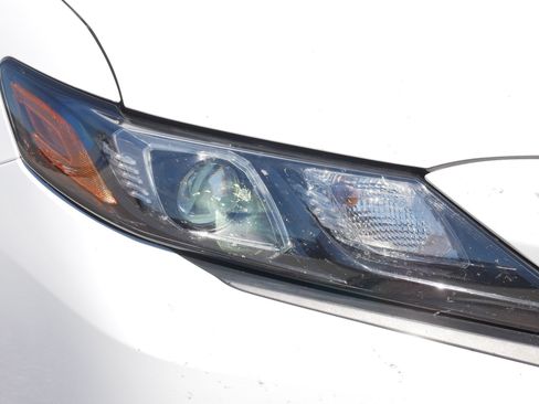 Used 2023 Toyota Camry SE FWD image 7
