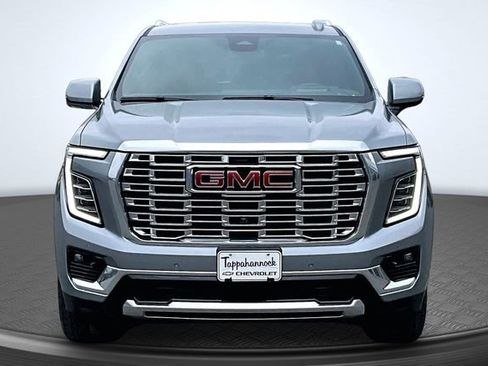 Used 2025 GMC Yukon Denali AWD/4WD image 2