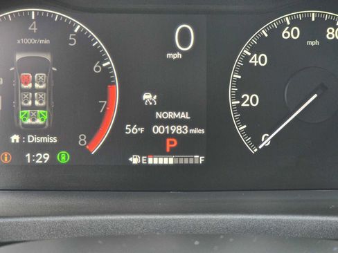 Used 2025 Honda Pilot TrailSport image 28