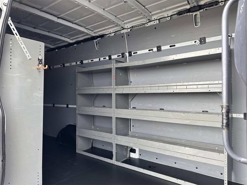 Used 2021 Mercedes-Benz Sprinter 2500 image 11