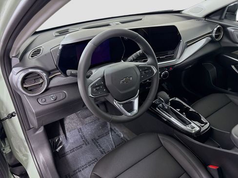 New 2026 Chevrolet Trax ACTIV w/ Sunroof Package image 11