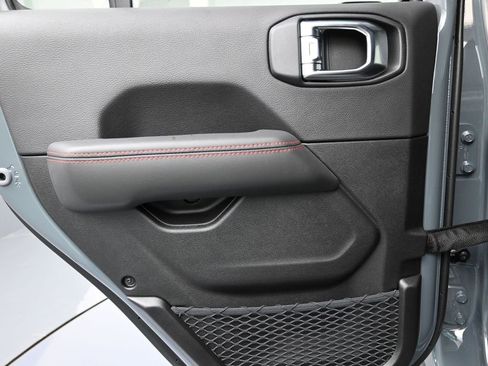 New 2025 Jeep Wrangler Unlimited Rubicon image 21