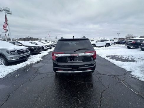 Certified 2023 GMC Acadia Denali w/ Denali Ultimate Package image 4