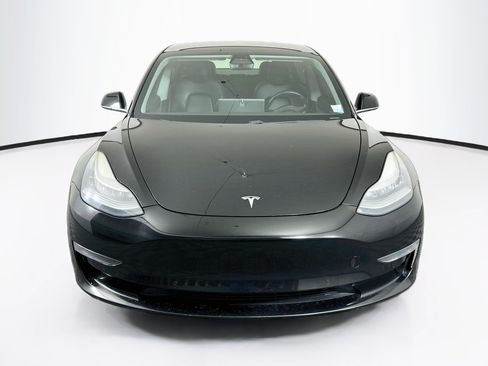 Used 2019 Tesla Model 3 Standard Range Plus RWD image 2