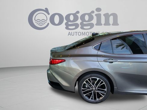 Certified 2026 Toyota Camry XLE w/ Premium Plus Package FWD image 31
