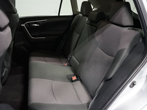 Used 2024 Toyota RAV4 XLE FWD image 32