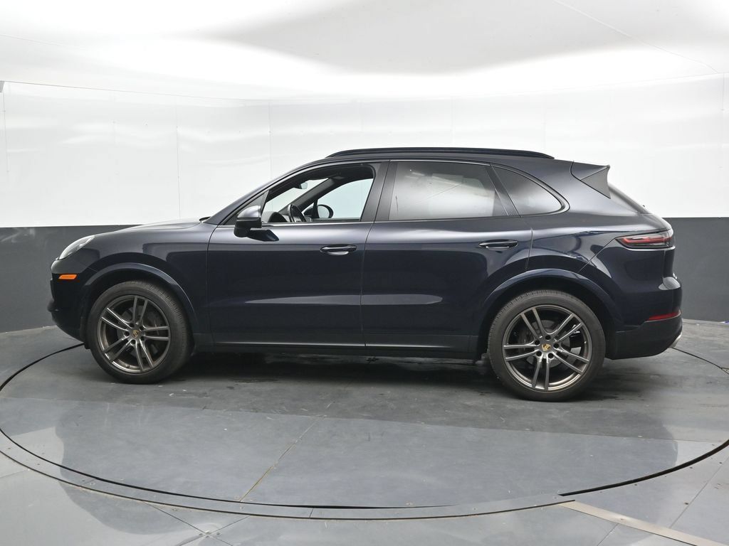 Used 2023 Porsche Cayenne AWD/4WD image 9
