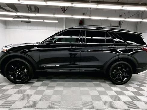 Used 2024 Ford Explorer ST-Line w/ Class IV Trailer Tow Package AWD/4WD image 14