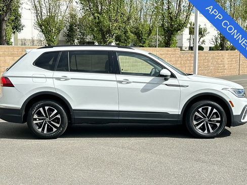 Used 2022 Volkswagen Tiguan S FWD image 3