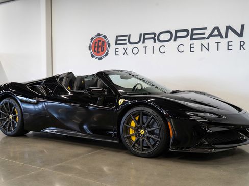 Used 2025 Ferrari SF90 Spider AWD/4WD image 25