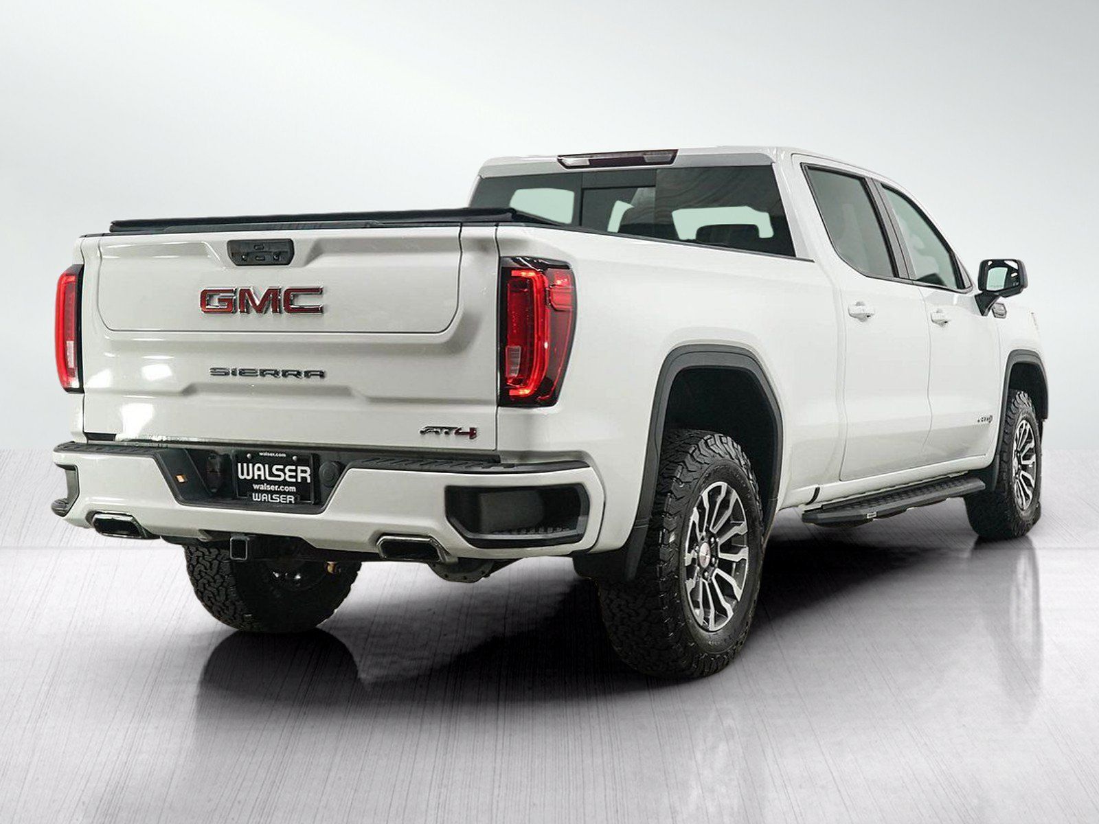 Used 2021 GMC Sierra 1500 AT4 w/ AT4 Preferred Package AWD/4WD image 5
