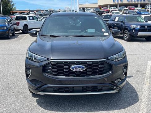 Certified 2023 Ford Escape ST-Line Elite w/ Premium Technology Package AWD/4WD image 5