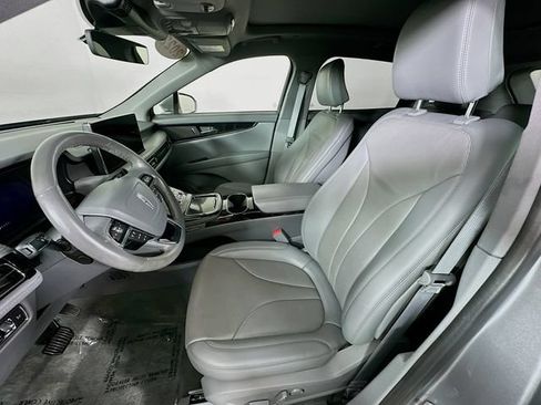 Used 2022 Lincoln Nautilus Reserve AWD/4WD image 28