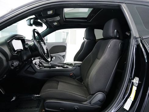 Used 2015 Dodge Challenger R/T w/ Quick Order Package 22B R/T image 14