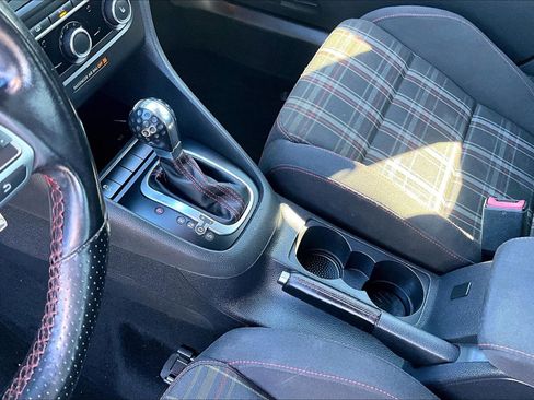 Used 2013 Volkswagen GTI 4-Door image 9