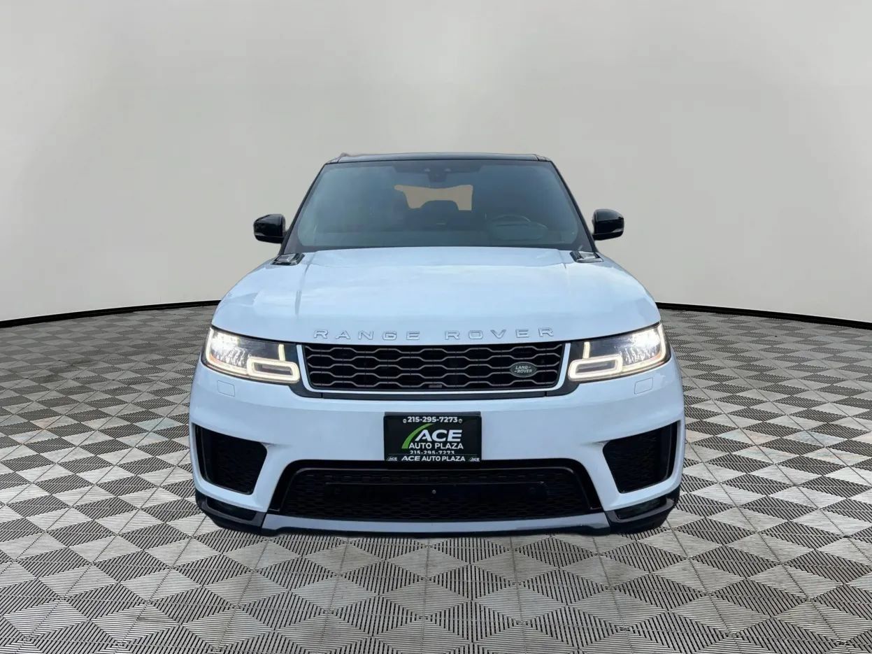Used 2018 Land Rover Range Rover Sport HSE AWD/4WD image 3