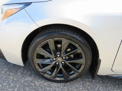 Used 2024 Toyota Corolla SE image 32