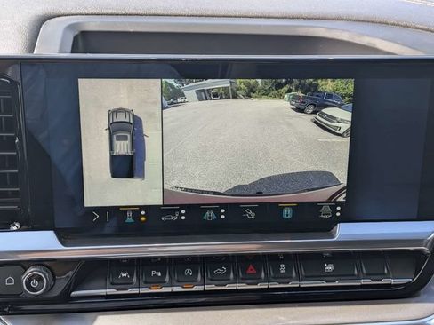 Used 2023 Chevrolet Silverado 1500 High Country AWD/4WD image 30