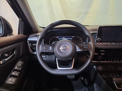 Used 2021 Nissan Rogue SV AWD/4WD image 11