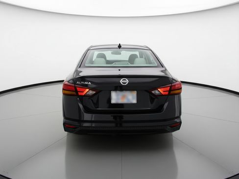 Used 2025 Nissan Altima 2.5 SV image 7