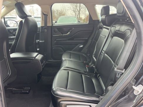 Used 2023 Lincoln Corsair FWD image 12